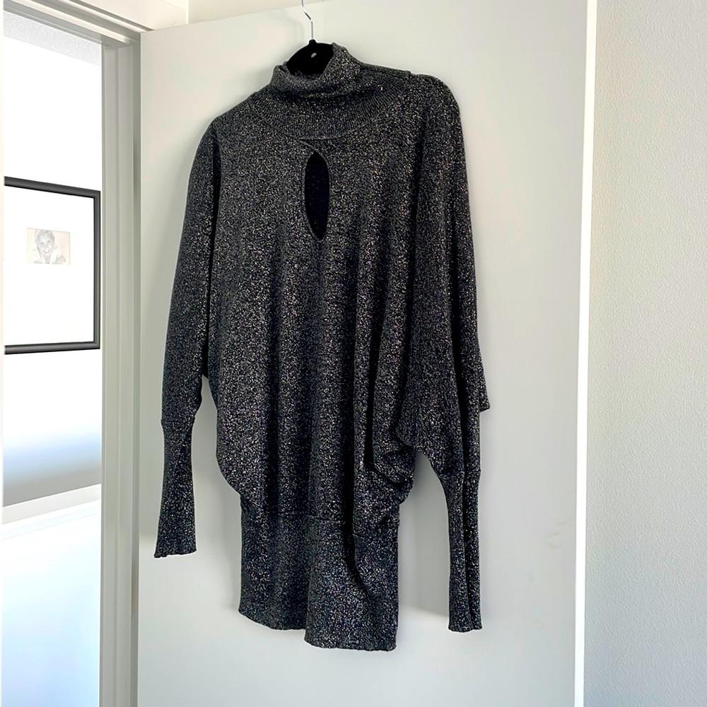 Large long sleeve Cartise black and silver